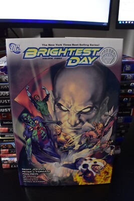 Brightest Day Volume 3 DC Hardcover BRAND NEW RARE Green Lantern Sinestro Flash