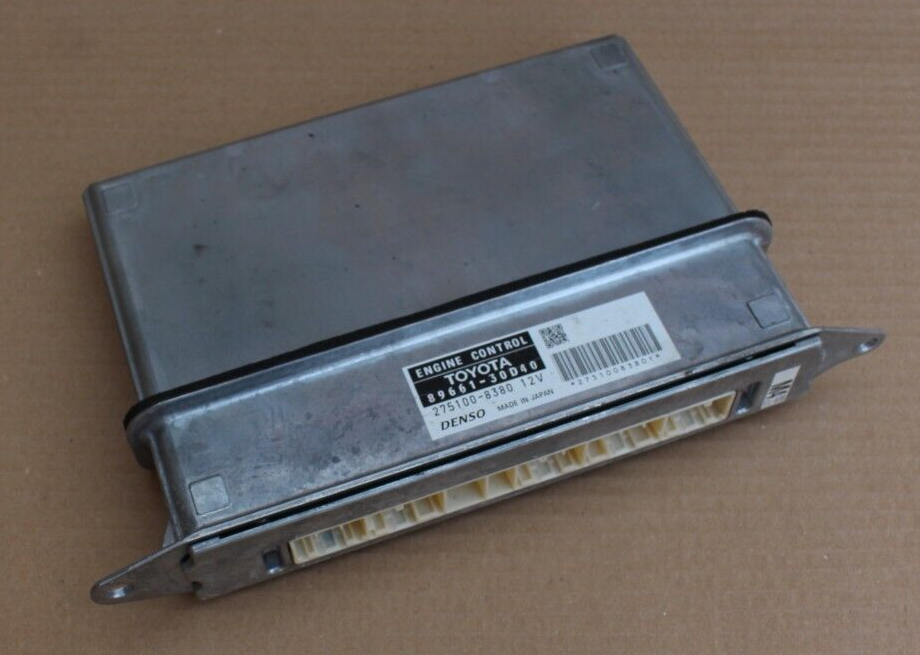 Toyota Crown Majesta UZS187 Engine Control Unit / ECU 89661 Toyota Crown Majesta UZS187 Engine Control Unit / ECU 89661