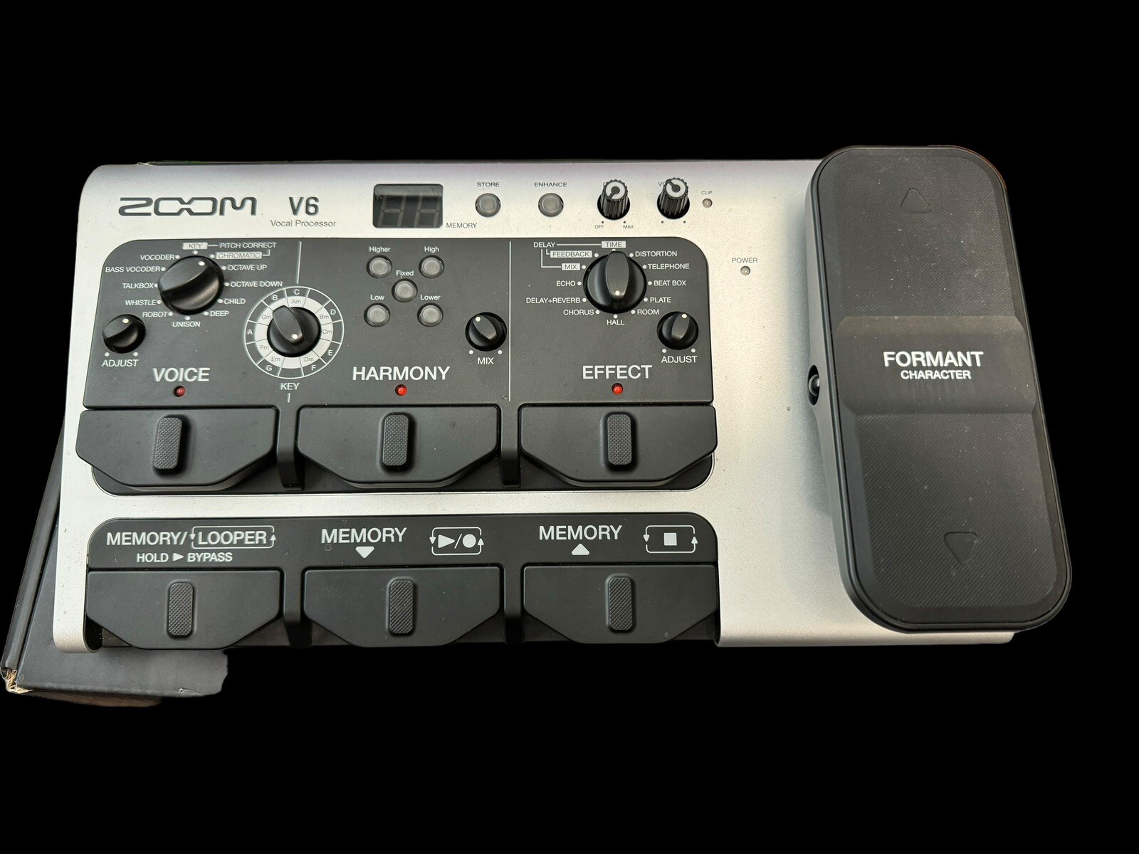 Zoom V6 MultiEffects Vocal Processor Pedal W/ Microphone eBay