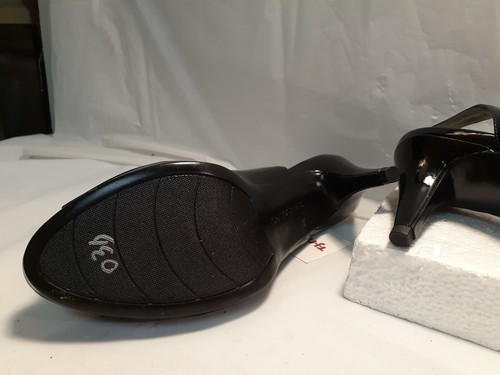 Bandolino High Heels - Picture 9 of 11