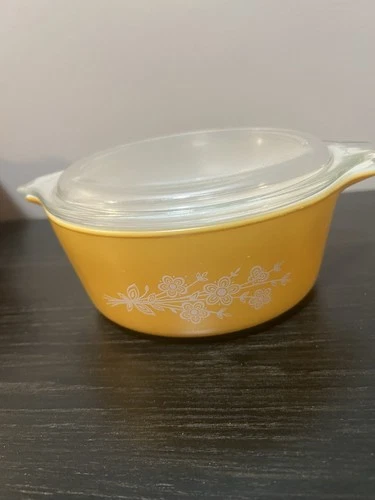 Vintage Pyrex 473-B Butterfly Gold Flowers 1 Qt Casserole Baking Dish with Lid