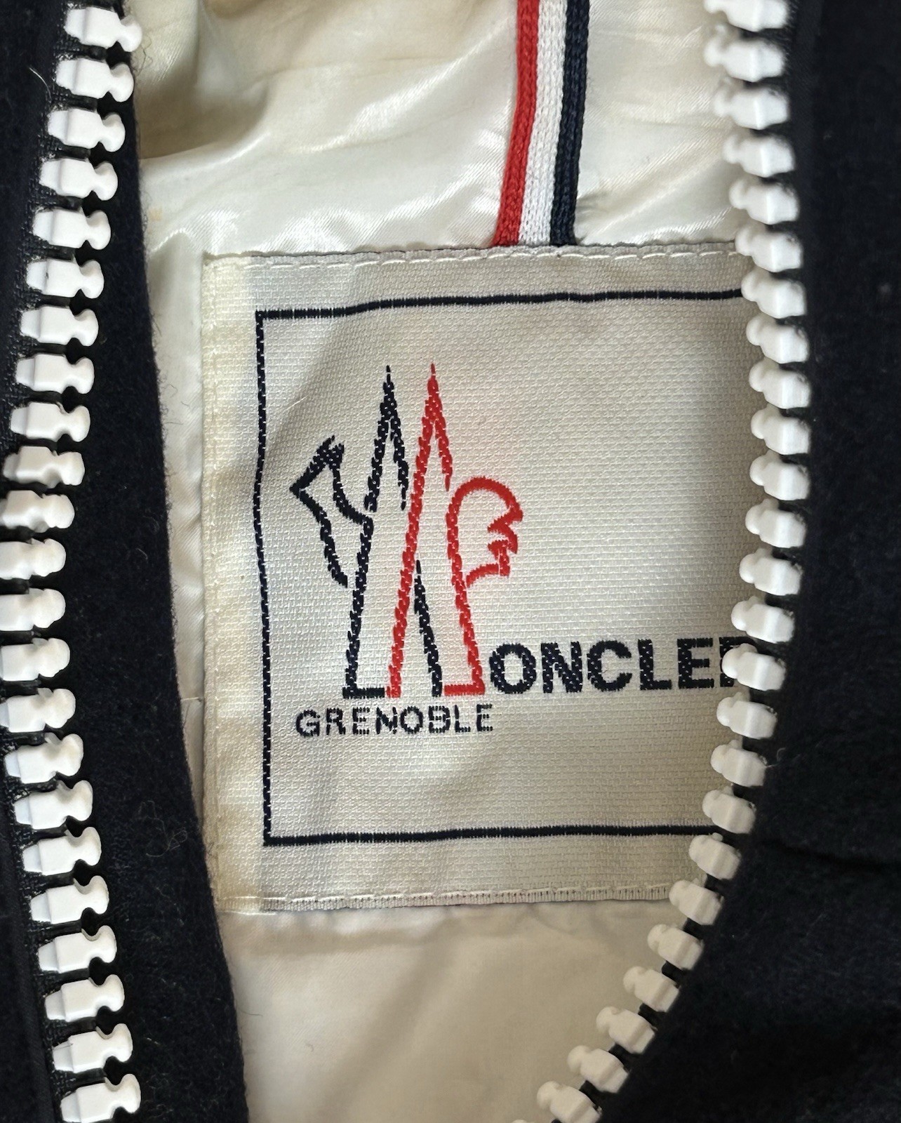 MONCLER Grenoble Jeremie Giubbotto Women's Down Wool Jacket Navy Size 36 thumbnail 18