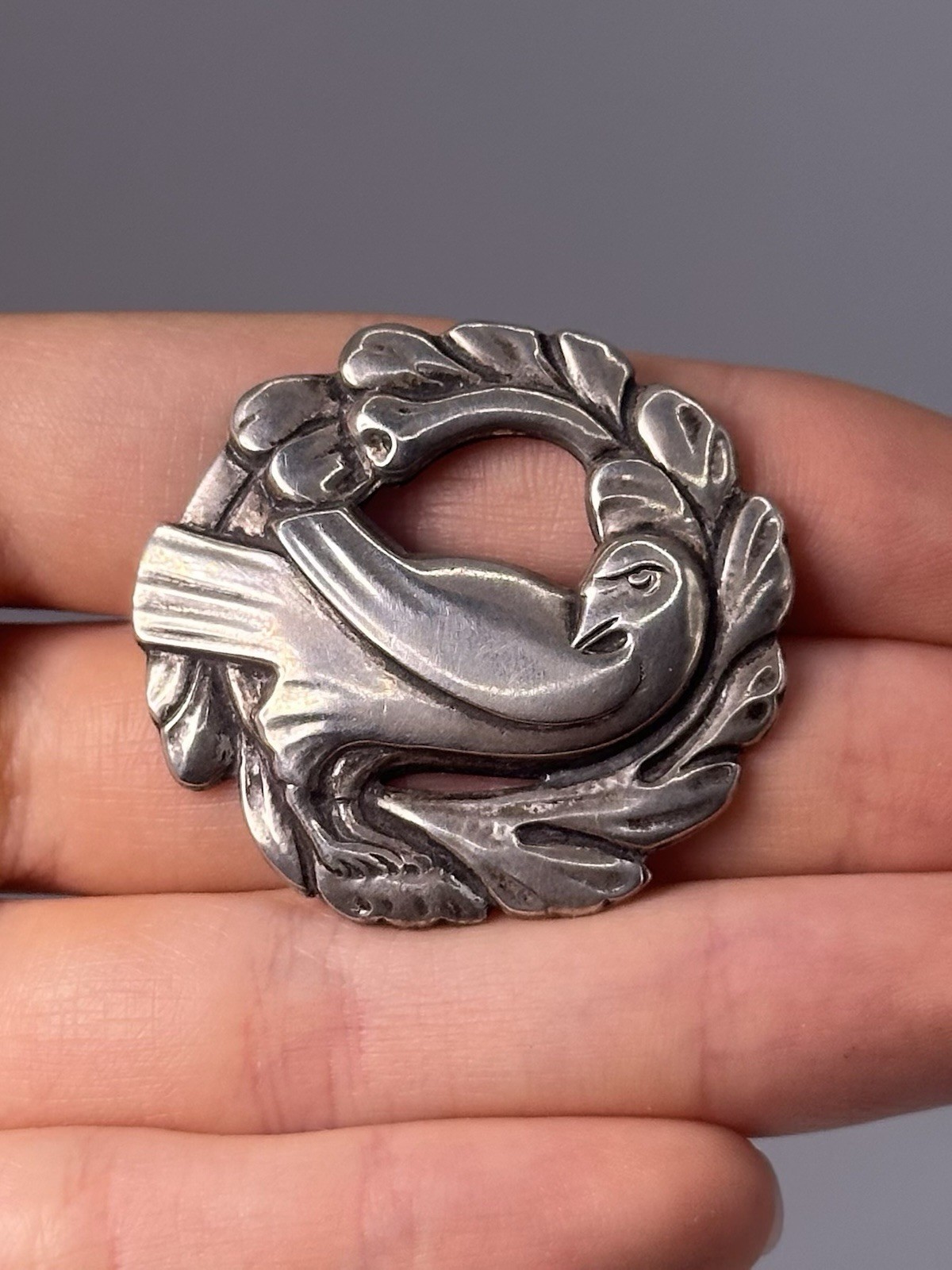 Vintage 925 Sterling Silver Bird & Wreath Floral Circle Brooch/Pin, 37.5 mm