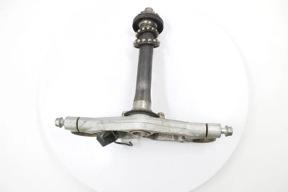 Suzuki GZ250 2003 OEM HORQUILLA DELANTERA ABRAZADERA INFERIOR TRIPLE ÁRBOL VÁSTAGO Foto 4 de 4