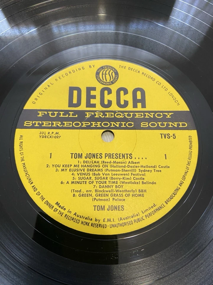 TOM JONES PRESENTS … 1971 Vintage Vinyl Lp Record Album - Image 4 of 4