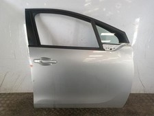 Porte avant et accessoires Peugeot 208