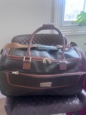 GUESS Travel Weekend Bag/ Luggage with Wheels And Shoulder Strap