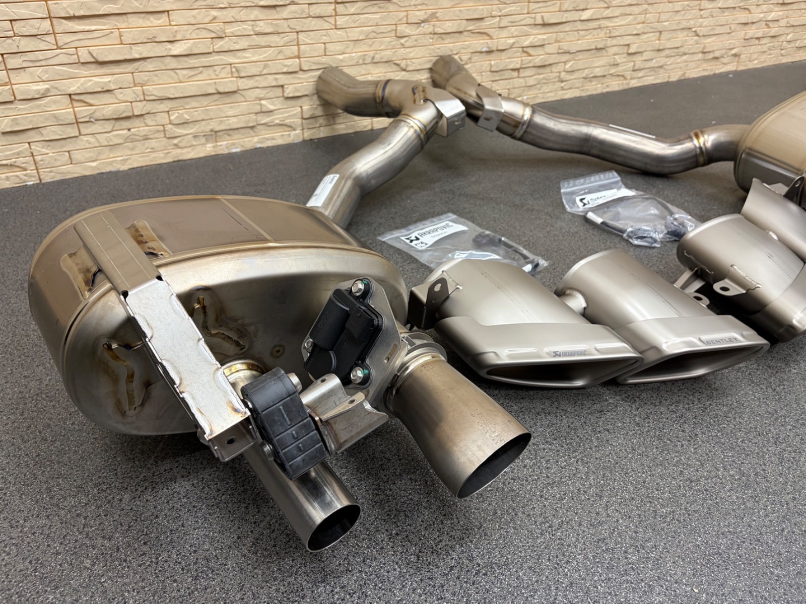 Bentley Continental GT 2026 Sport muffler