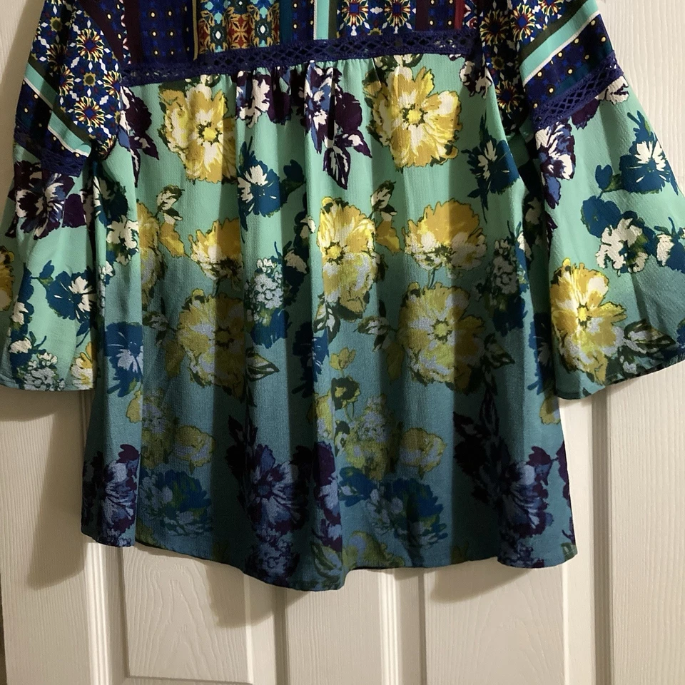 Figueroa & Flower Blouse 1X Tunic Floral Fade Sheer Boho Whimsical Art-To-Wear - Image 4 of 4