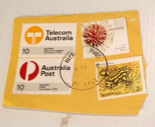 POSTAGE STAMPS Huge Lot of Mostly Used Mostly Australian Stamps Plus Booklets. - Picture 5 of 12