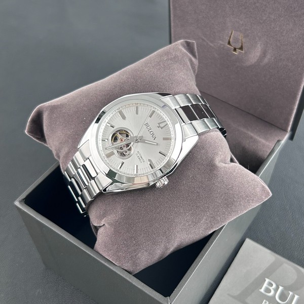 Bulova Surveyor 96A274 Tono Plateado Esfera Hombre Clásico Automático Cronógrafo 42mm 4