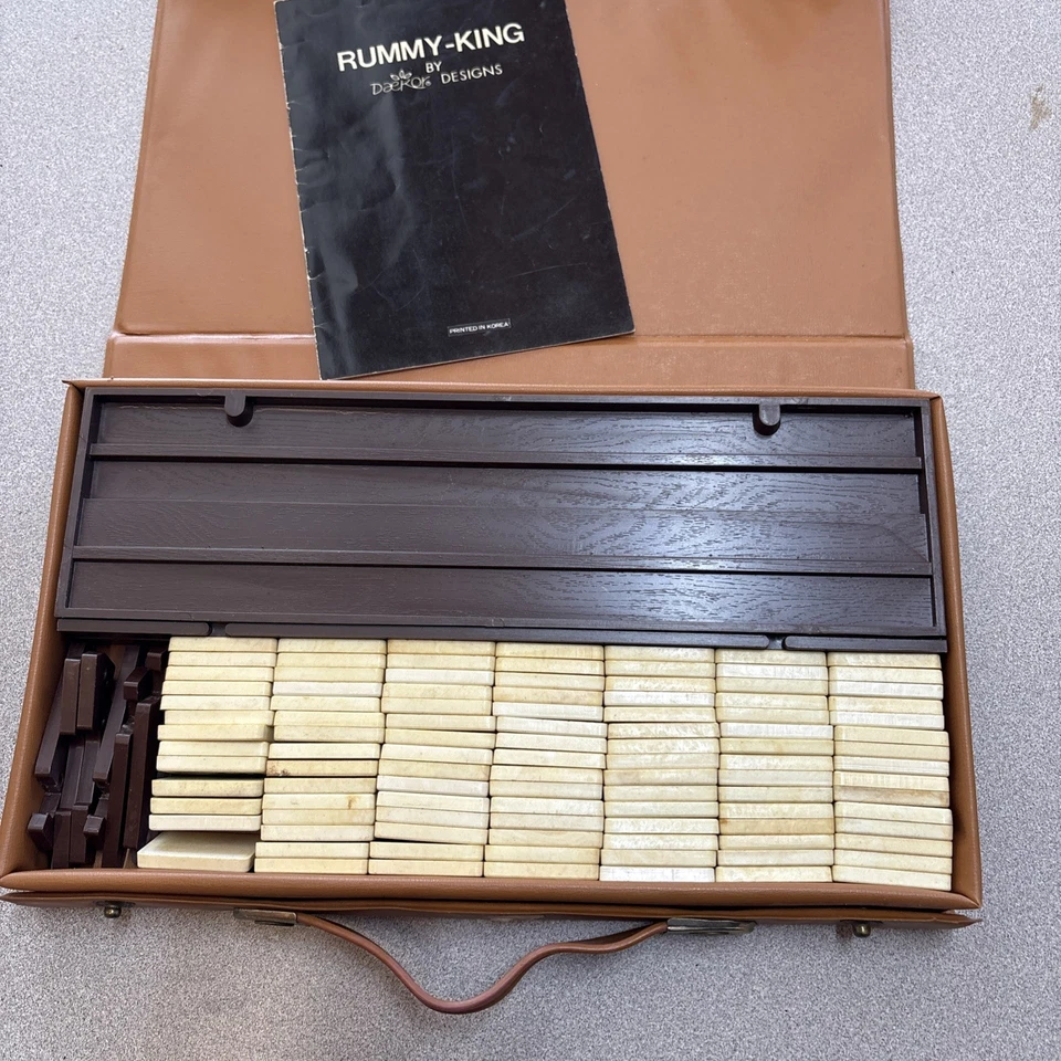 Rummy King Vintage Tile Game 103 Tiles + 4 Racks Original Case Board Game - Image 2 of 4