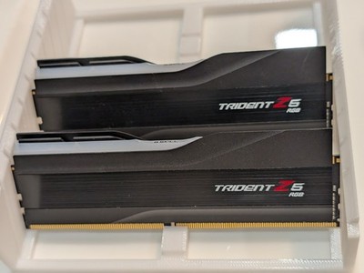 G.Skill Trident Z5 RGB 64GB 2x32GB DDR5 6000 CL30 Intel XMP Black