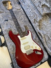 Léger 3,1 kg Fender Player II Stratocaster HSS