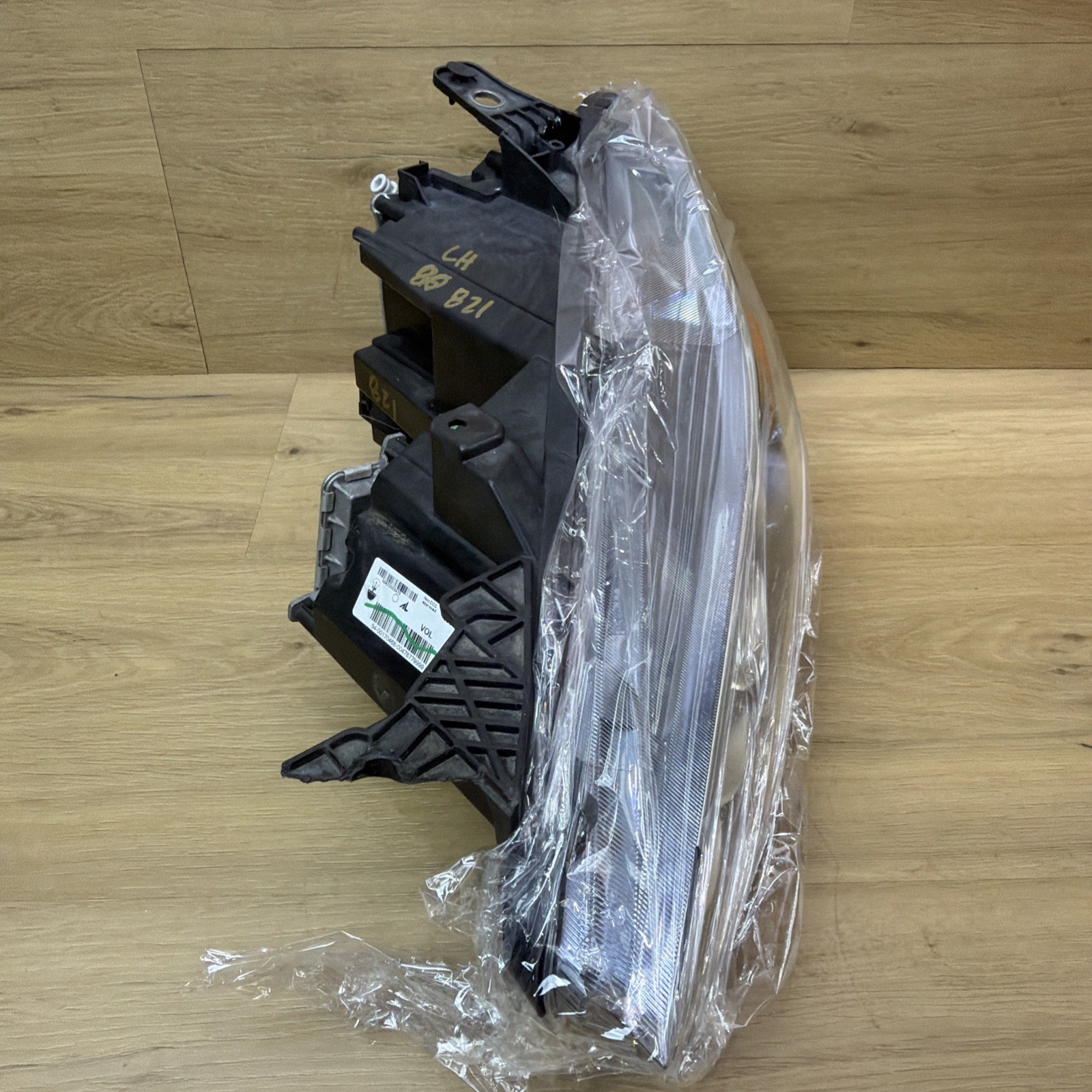 Maserati Ghibli 2014-2017 Left Headlight