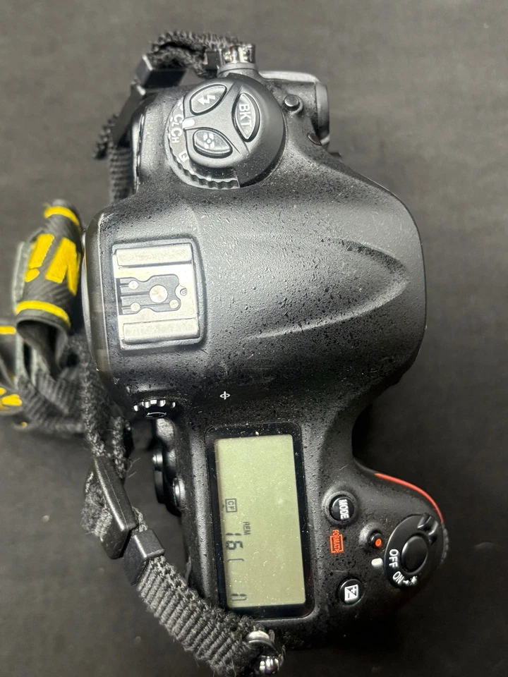 Cámara digital Nikon D4 16,2 MP con batería y cargador *Contador de obturador 10102* Foto 4 de 4