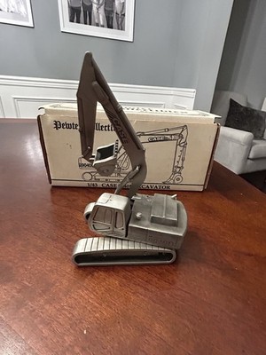 Case 9040B Pewter Excavator - Spec-Cast with Box