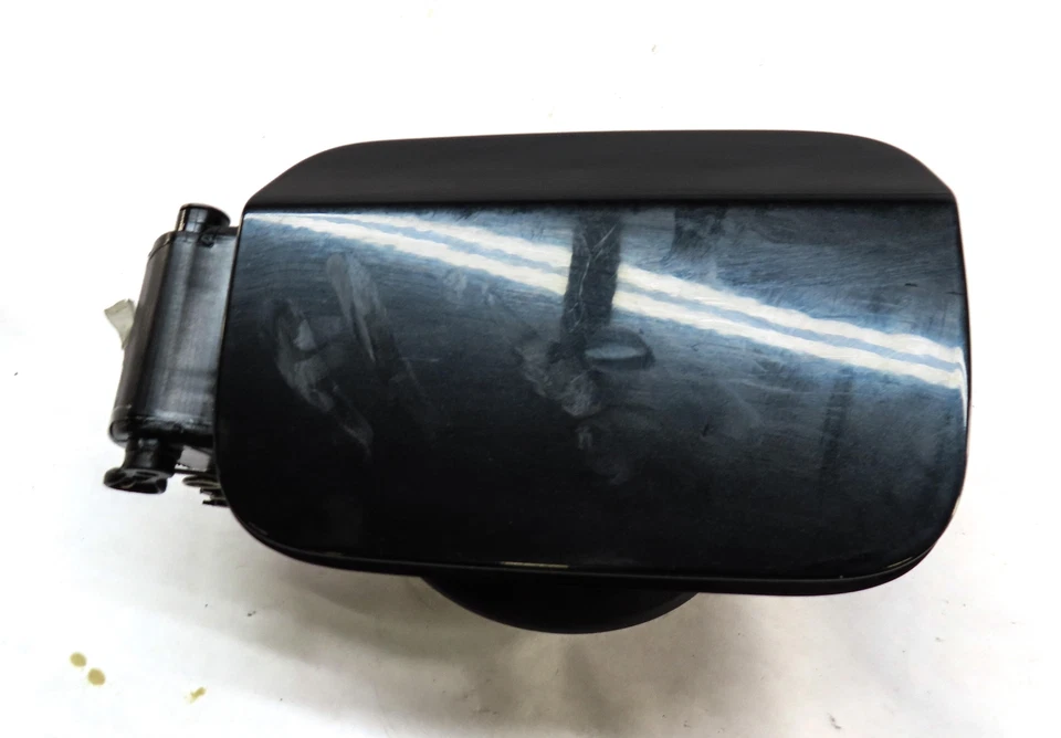 BMW 328i 335i M3 (E92) 2007-2013 cupé - puerta del tanque de combustible con carcasa (negro 475) Foto 2 de 4