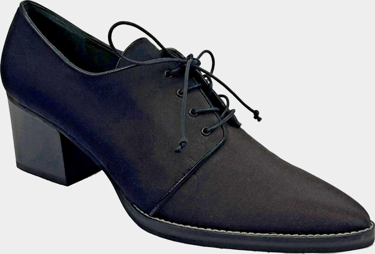 Stuart Weitzman Blue and White Suede Oxfords with Lace-Up Design Stuart Weitzman Oxford Suede Upper Comfort Shoes for Women  main image 3