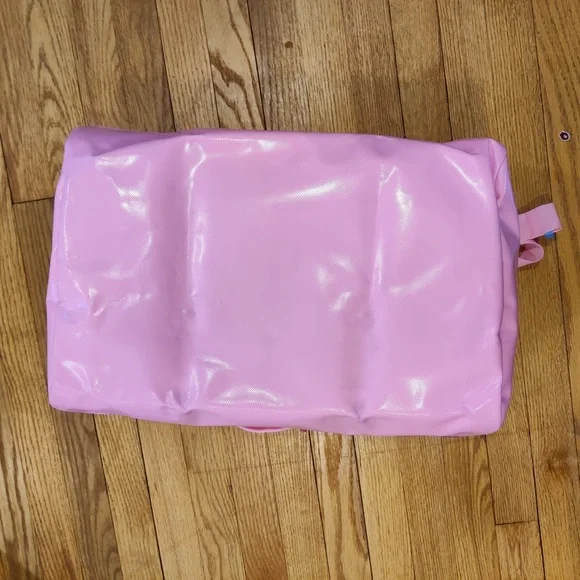 Baboon to the Moon Cotton Candy Pink Go Bag Mini 32L With Slight Discoloration Baboon to the Moon Cotton Candy Pink Go Bag Mini With Slight  main image 3