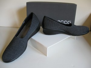 ecco vegan shoes