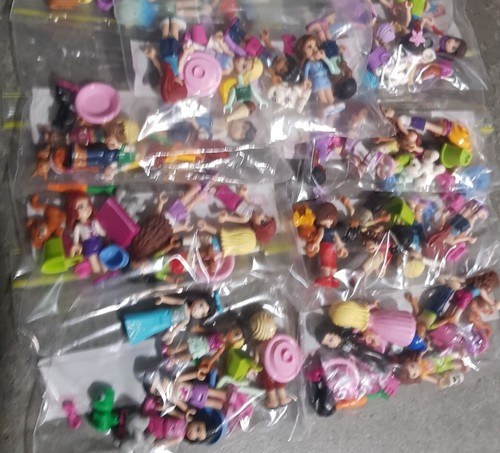 LEGO FRIENDS x 5 Minifigure Surprise Pack - 2 Pets And 5+ Accessories FREE POST - Picture 2 of 3