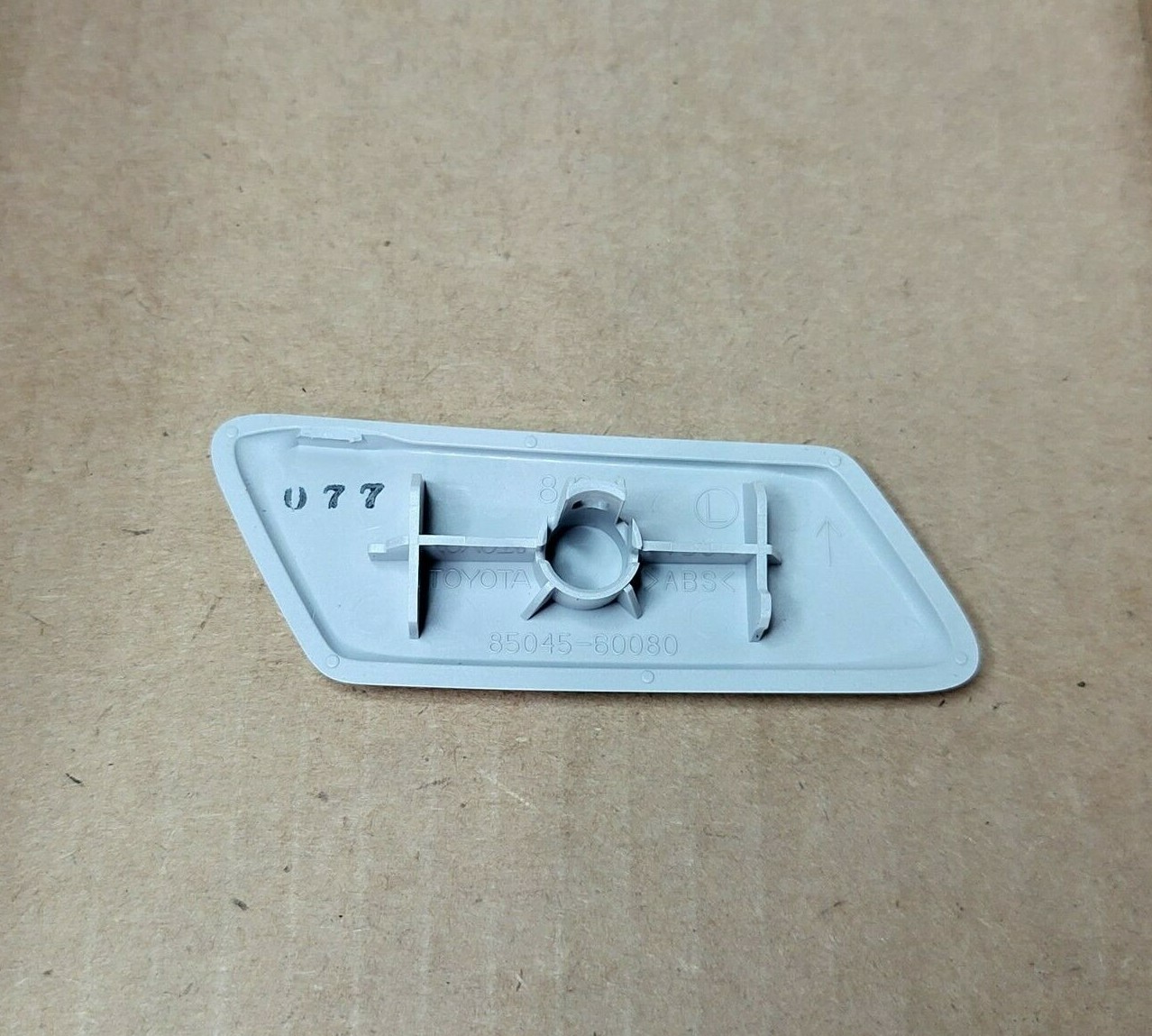 Left Headlight Washer Nozzle Cap Cover For 2014-2020 Lexus GX460 - White OEM Part - View #7