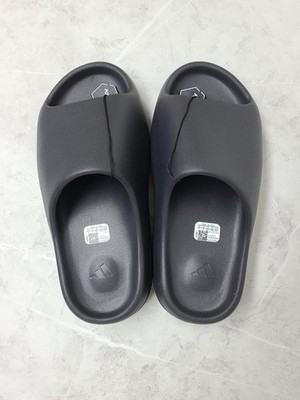 adidas YEEZY Slide Onyx 27.5センチ Adidas Yeezy Slide - Onyx – Resell by Ryan