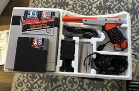 Nintendo NES Action Set Complete in Box CIB w/ Zapper DuckHuntMarioManual 