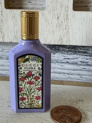Gucci Flora Gorgeous Magnolia Eau de Parfum MINI Splash Bottle 5mL / 0.16 fl oz