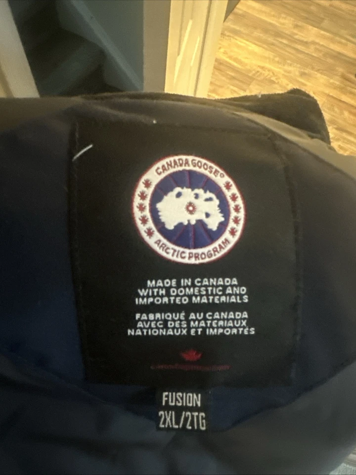 Chaleco Canada Goose Freestyle Crew 4154JM Hombres 2XL Negro Plumón Puffer Chaqueta Utilitaria Foto 3 de 4