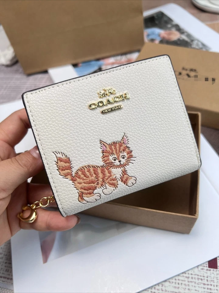 NUEVO CON ETIQUETAS CC472 Cartera a Presión en Caja y Bolso con Marco de Fotos Cuero Estampado de Gato 11.5*9.5 cm Foto 4 de 4