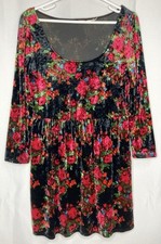 Urban Outfitters Kimchi Blue Mini Velvet Floral Skater Dress Black Qtr Sleeve Lg