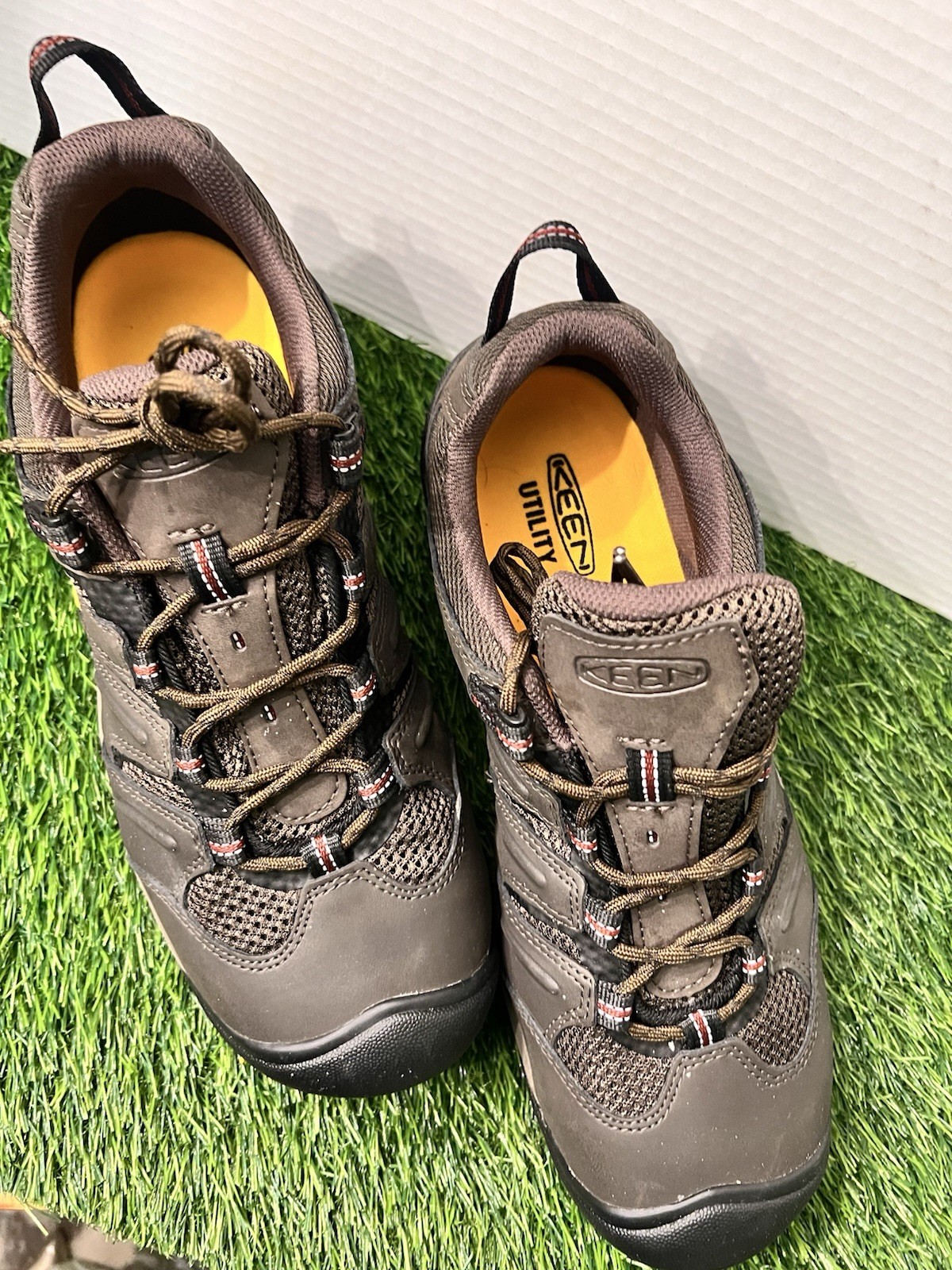 Scarpe Keen Uomo Basse Lansing Punta Acciaio Impermeabili Trail Escursionismo Marrone 12 CEE Ottime Condizioni