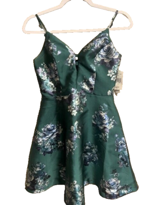 Xtraordinary NWT Sleeveless Green Floral Cocktail Party Dress