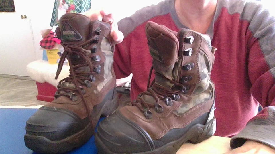 Heavy Duty Hunt or Hike! Rocky size 1 Camo Thinsulate Ultra Insulated Lace Boots - Image 4 of 4