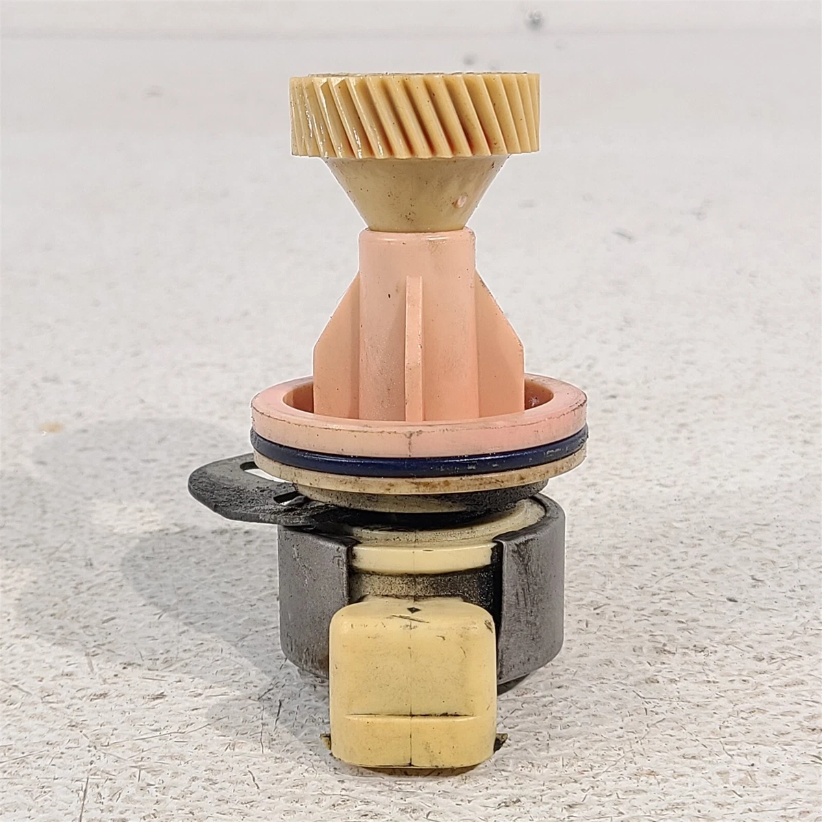 91-93 Corvette C4 Transmission Vehicle Speed Sensor 10456091 Vss 