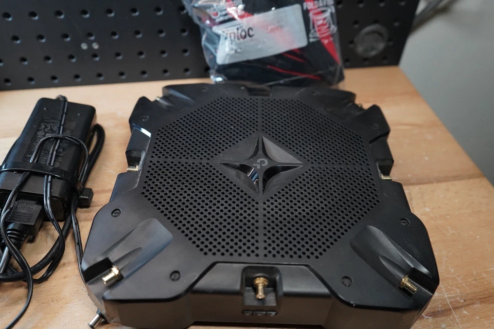 (S) TP-LINK Archer AX11000 Tri-Band Wi-Fi 6 Gaming Router - Black/Red - Image 2 of 4