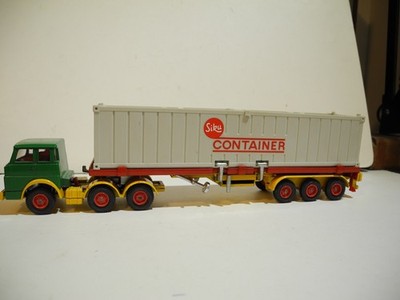 SIKU V318 RARE HANOMAG HENSCHEL 1:60 CONTAINER-TRANSPORTER TRUCK  1971-74 EXCELL