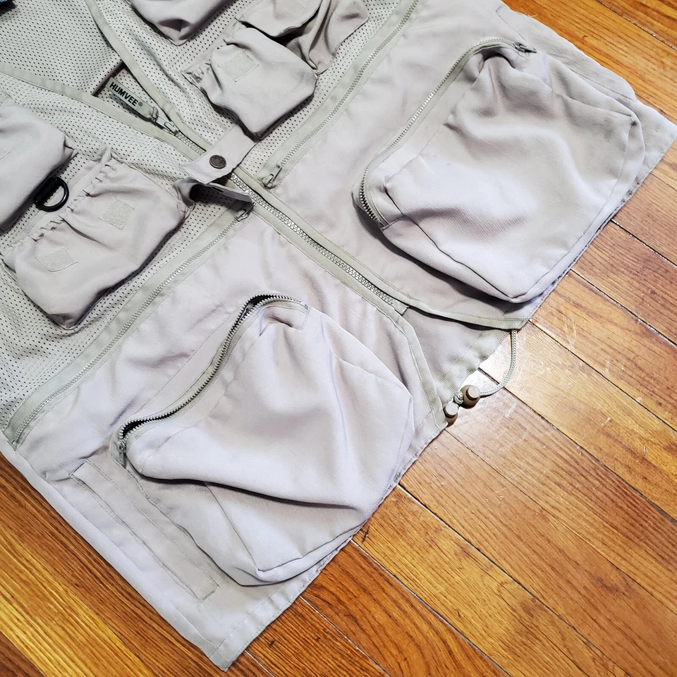 Humvee Safari Vest Mens Large Hiking Fishing Hunting Biege Brown  - Image 2 of 4