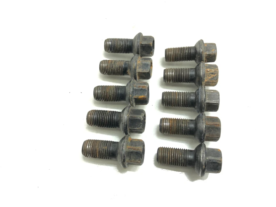 Mercedes-Benz CLS550 2012-2018 JUEGO DE TUERCAS DE RUEDA 10 PIEZAS FABRICANTE ORIGINAL. Foto 2 de 4