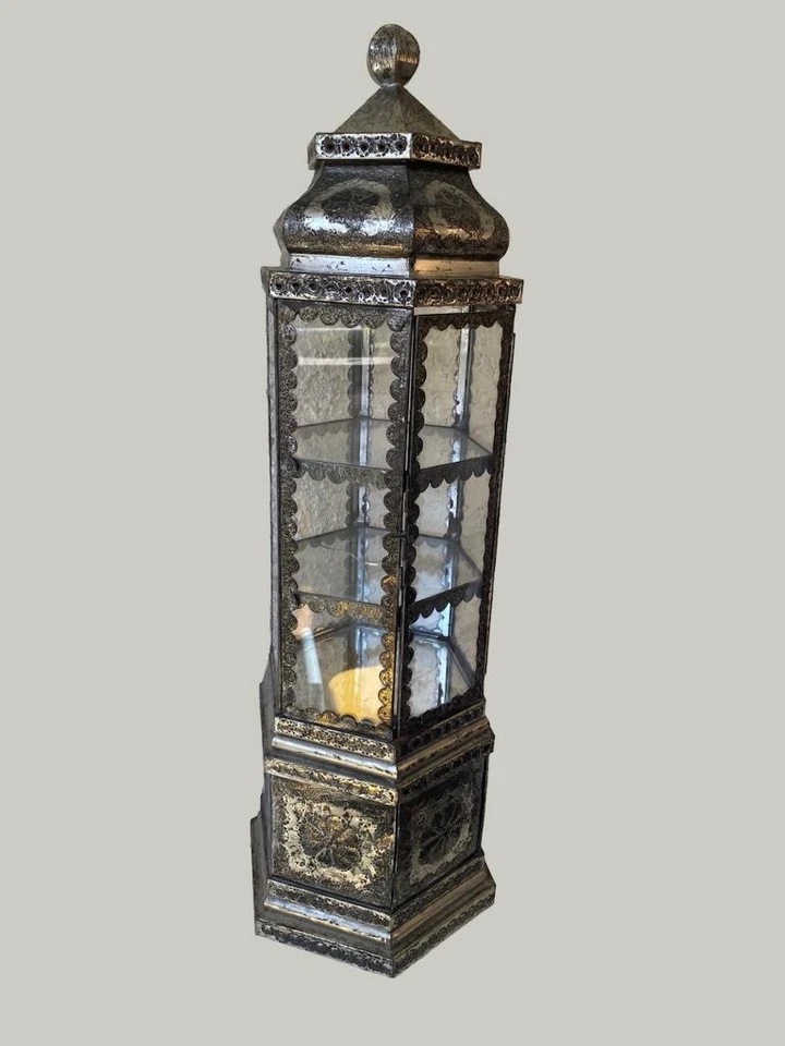 Estante mostrador torre hexagonal de hojalata perforada mexicana aspecto gótico boticario 26" Foto 4 de 4