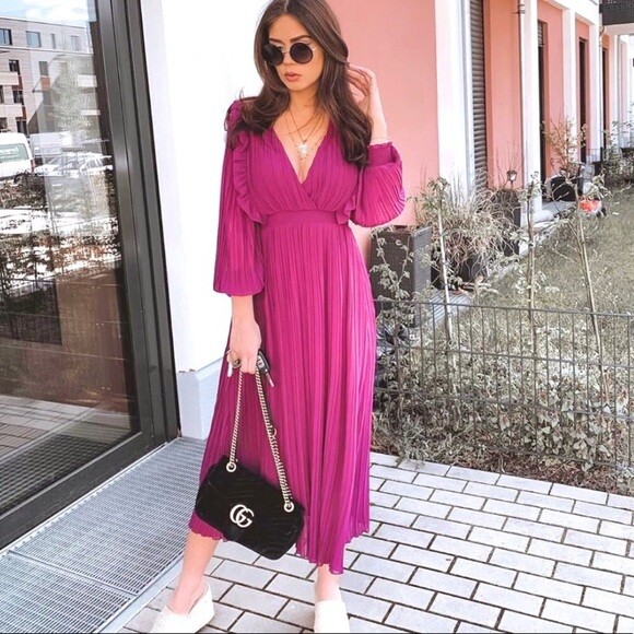 necklace with off shoulder dress Off-Shoulder Maxi Gown with Pleated White Neckline – HAREM's Brides