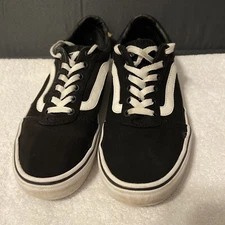 Vans Off The Wall Old Skool Black Suede  Womens size 8.5 - Mens 7 White stripe