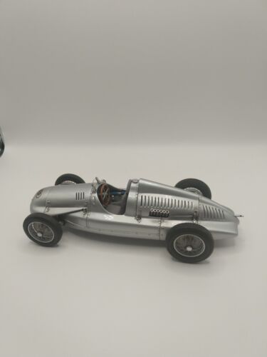 CMC 1/18 Auto Union Type D 1938-1939 Diecast Model Car Silver - Picture 12 of 19