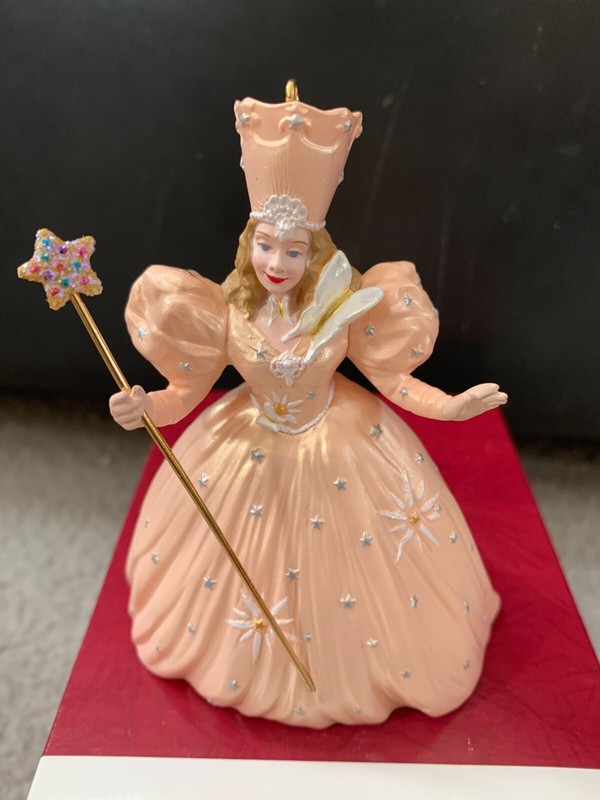 Hallmark Keepsake Ornament Wizard of Oz "Glinda" new