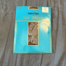 Vintage Townsand Square Pantyhose Hose Size B Coffee Color Day Sheer New In Pack