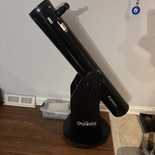 Orion Skyquest XT 6 Dobsonian Reflector Telescope With Mount/ Box Of Accessories