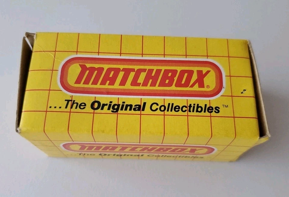 HONDA CB750 W/ RIDER POLICE 1983 MATCHBOX MB33 LAW ENFORCEMENT PATROL MOTORCYCLE - Image 2 of 4