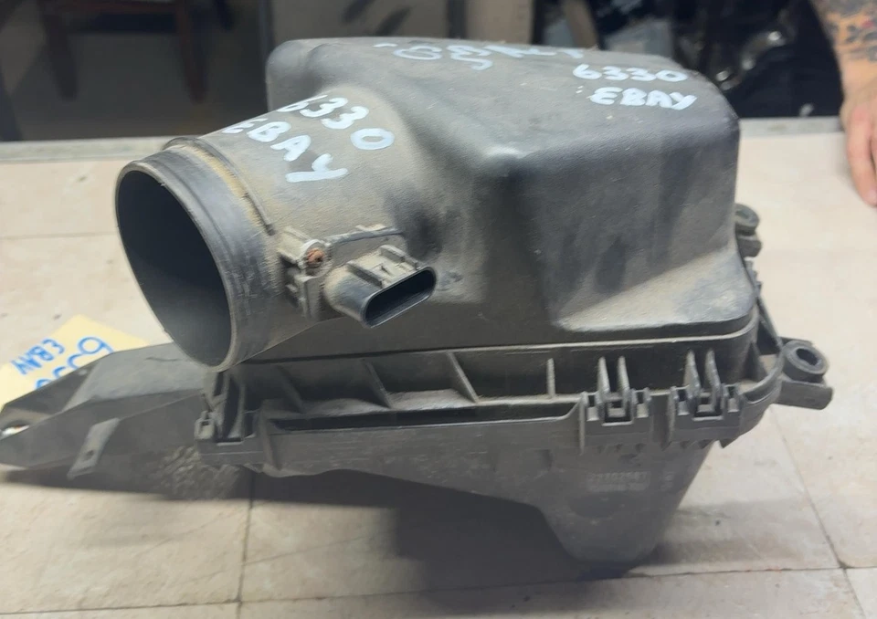 2005-08 COBALT 2007-08 PONTIAC G5 Air Intake Cleaner Filter Box Housing Assembly Foto 2 de 4